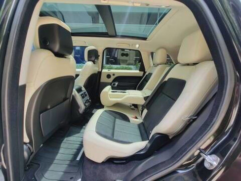 Used 2020 Land Rover Range Rover Sport HST image 7