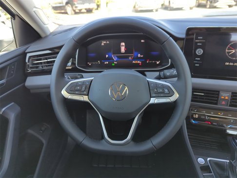 New 2025 Volkswagen Jetta SE image 21