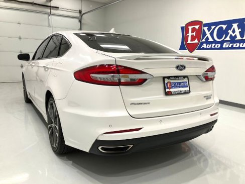 Used 2019 Ford Fusion Titanium image 14