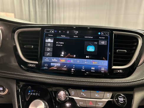 New 2026 Chrysler Pacifica Select image 15