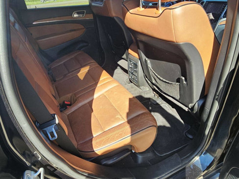 Used 2013 Jeep Grand Cherokee Overland w/ Advance Technology Group image 10