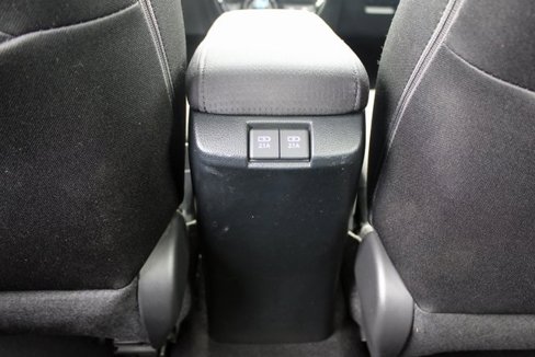 Used 2022 Toyota Prius LE image 39