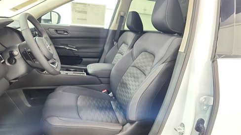 New 2025 Nissan Pathfinder SV w/ Cargo Package image 11