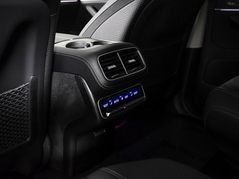 Certified 2024 Mercedes-Benz GLS 450 4MATIC image 38