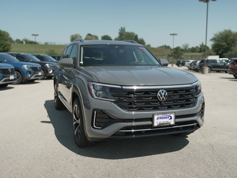 New 2026 Volkswagen Atlas SEL Premium R-Line image 2
