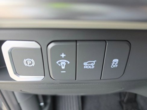 Certified 2025 Hyundai Santa Fe SEL image 15