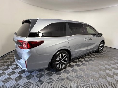 New 2026 Honda Odyssey EX-L image 9