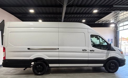 Used 2020 Ford Transit 250 148 High Roof Extended w/ Load Area Protection Package image 5