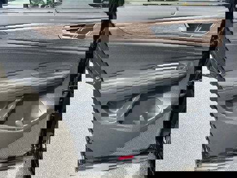 New 2025 Volkswagen Atlas SEL image 26