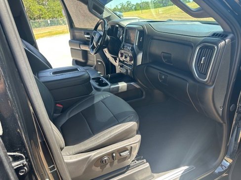Used 2020 Chevrolet Silverado 2500 LTZ w/ LTZ Premium Package image 16