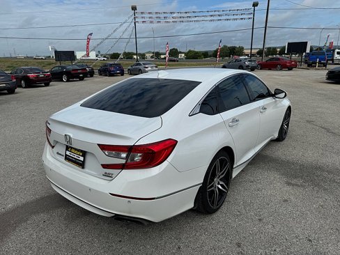 Used 2021 Honda Accord Touring image 5