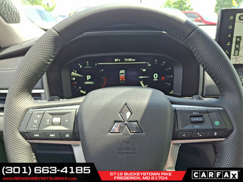 New 2025 Mitsubishi Outlander SE image 18