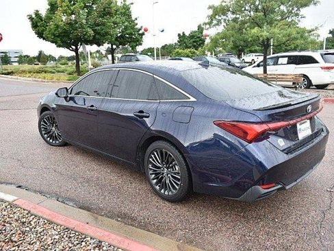 Used 2021 Toyota Avalon XSE image 4