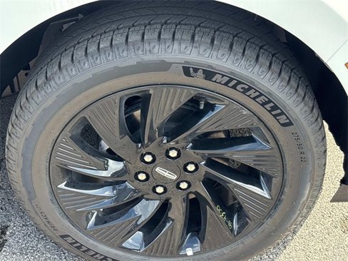 New 2025 Lincoln Navigator L Reserve w/ Jet Appearance Package image 9