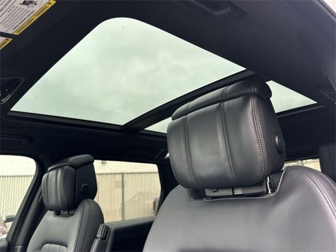 Used 2019 Land Rover Range Rover Sport HSE Dynamic image 18
