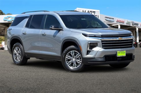 New 2026 Chevrolet Traverse LT w/ Driver Confidence Package image 2
