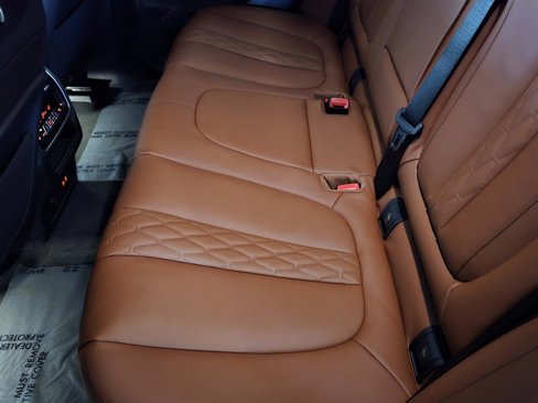 New 2026 BMW X5 M60i w/ Executive Package image 14
