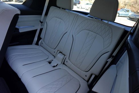Used 2023 BMW X7 xDrive40i w/ M Sport Package image 17