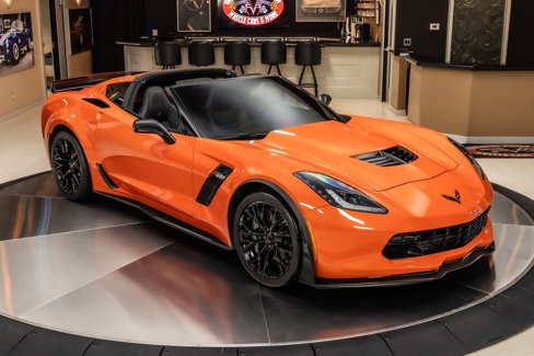 Used 2019 Chevrolet Corvette Z06 w/ Z07 Performance Package image 11
