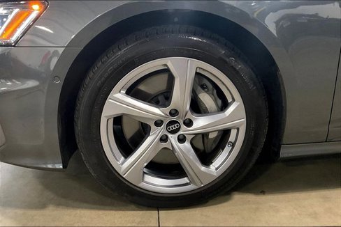 Certified 2025 Audi A6 Premium Plus image 9