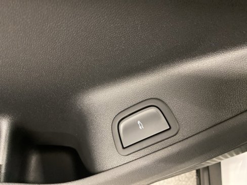 New 2026 Chevrolet Traverse LT w/ Driver Confidence Package image 25