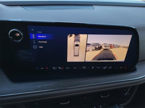 New 2025 Chevrolet Suburban High Country image 18