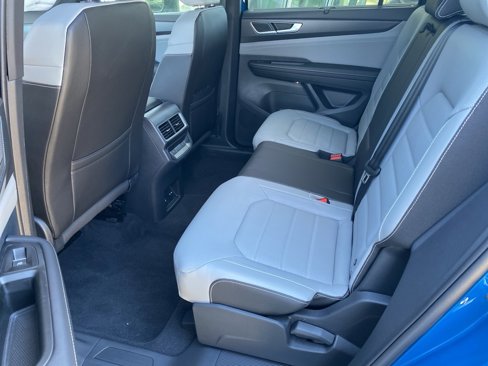 New 2026 Volkswagen Atlas Cross Sport SEL R-Line image 24
