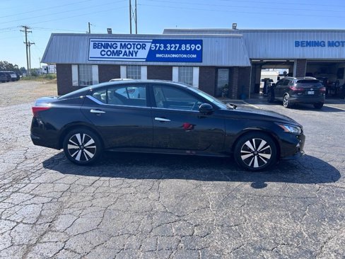 Used 2021 Nissan Altima 2.5 SL image 2