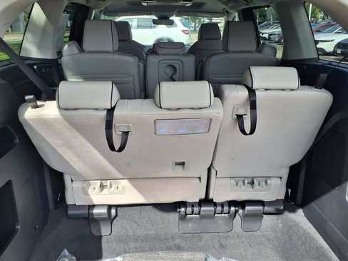 New 2026 Honda Odyssey Touring image 13