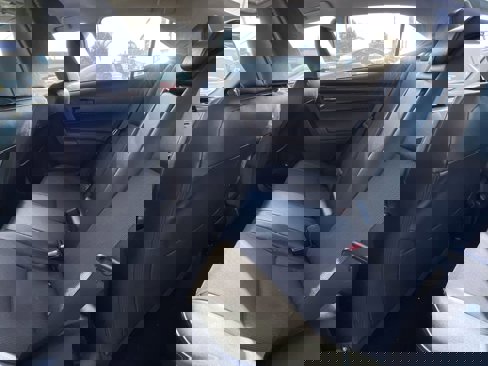 Used 2018 Toyota Corolla LE image 19