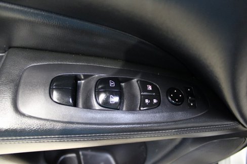 Used 2020 Nissan Pathfinder SL image 30