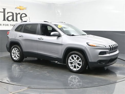 Used 2018 Jeep Cherokee Latitude Plus image 6