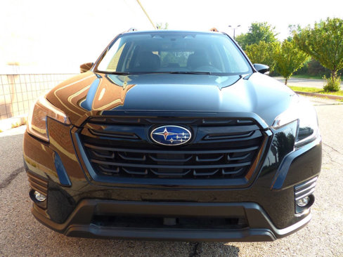 Used 2024 Subaru Forester Limited image 12