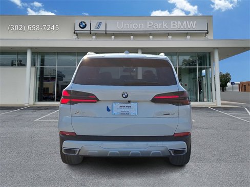 Used 2025 BMW X5 xDrive40i w/ Premium Package image 5