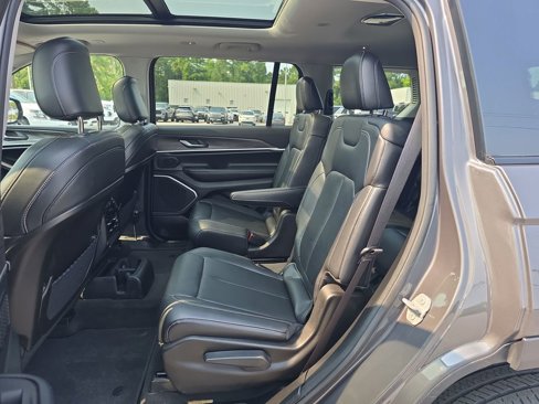 Used 2021 Jeep Grand Cherokee L Limited image 26