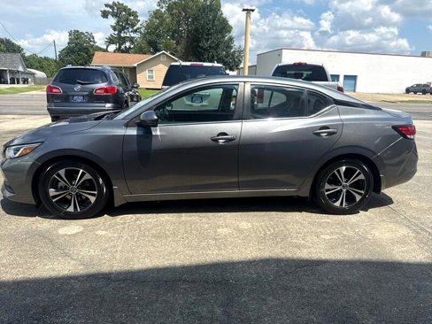 Used 2020 Nissan Sentra SV image 2