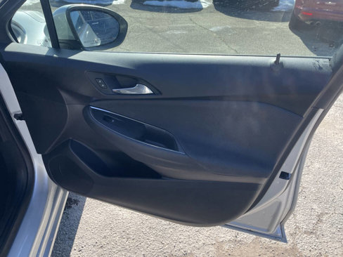 Used 2018 Chevrolet Cruze LS image 10