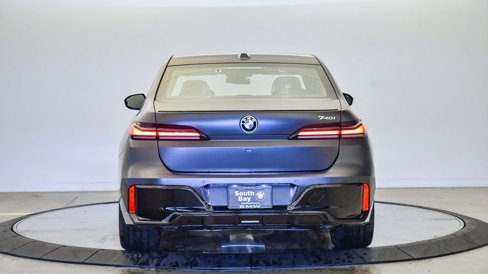 New 2026 BMW 740i w/ Premium Package image 3