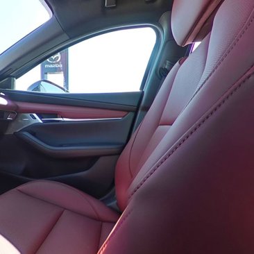 New 2025 MAZDA MAZDA3 2.5 S Hatchback w/ Premium Pkg image 26