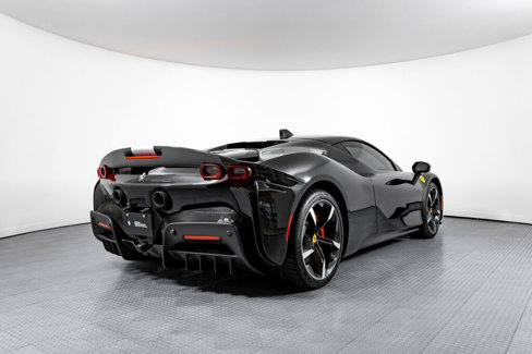 Used 2022 Ferrari SF90 Stradale image 2