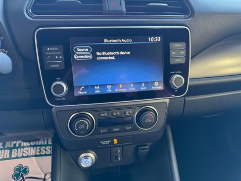 Used 2023 Nissan Leaf S image 16