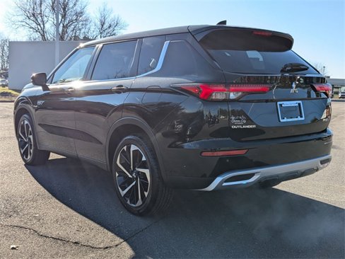 New 2025 Mitsubishi Outlander SE image 5