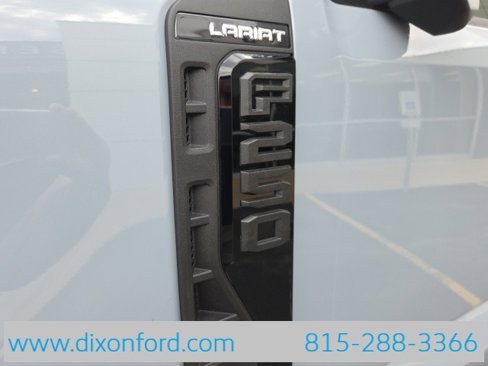New 2026 Ford F250 4x4 Crew Cab Super Duty image 9