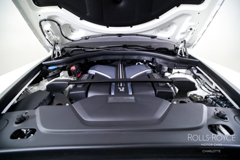 New 2025 Rolls-Royce Cullinan Black Badge image 39