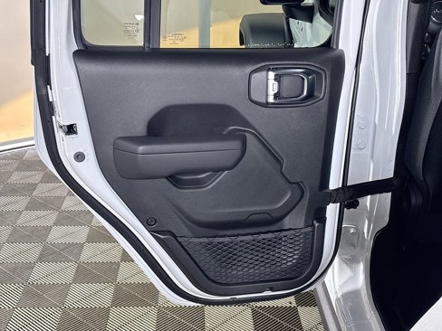 New 2025 Jeep Gladiator Rubicon image 20