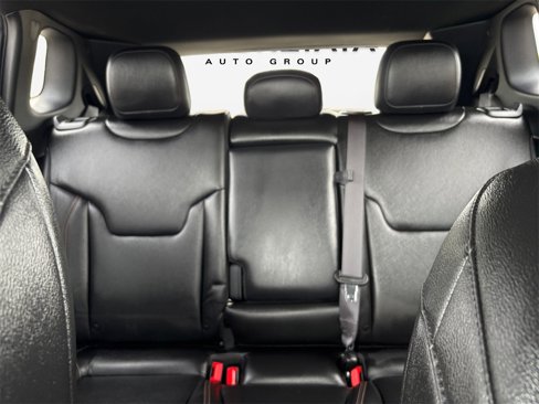 Used 2024 Jeep Compass Limited image 16