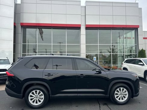 Certified 2024 Toyota Grand Highlander XLE image 2