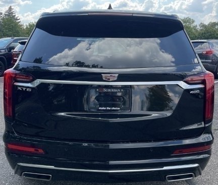 Certified 2024 Cadillac XT6 Premium Luxury image 4