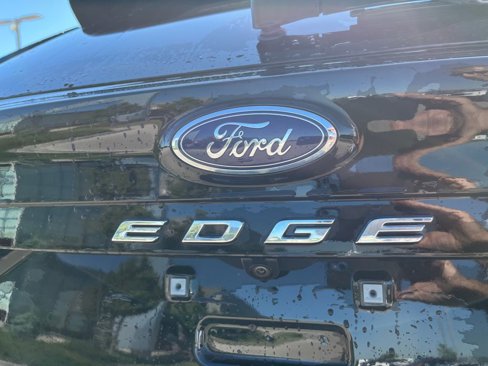 Used 2024 Ford Edge SEL w/ Convenience Package image 5