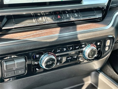 New 2026 GMC Sierra 2500 SLT w/ SLT Convenience Package image 18